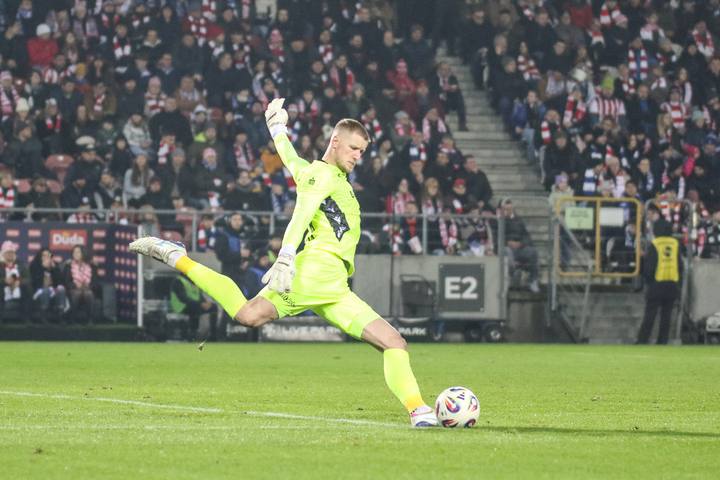Football. PKO BP Ekstraklasa. Cracovia - Lech Poznan. 07.12.2025