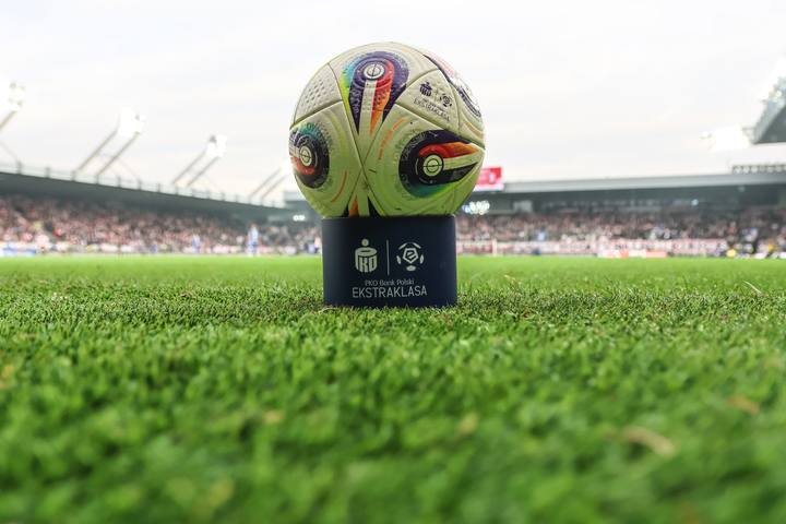 Football. PKO BP Ekstraklasa. Cracovia - Lech Poznan. 07.12.2025