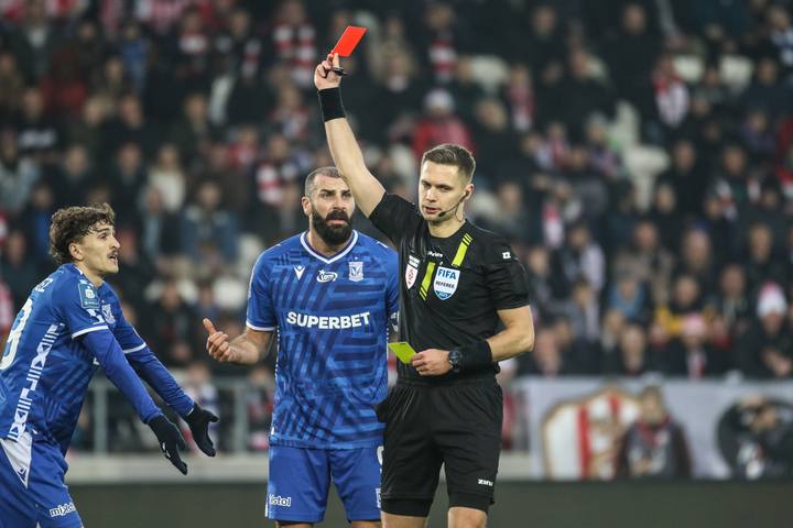 Football. PKO BP Ekstraklasa. Cracovia - Lech Poznan. 07.12.2025