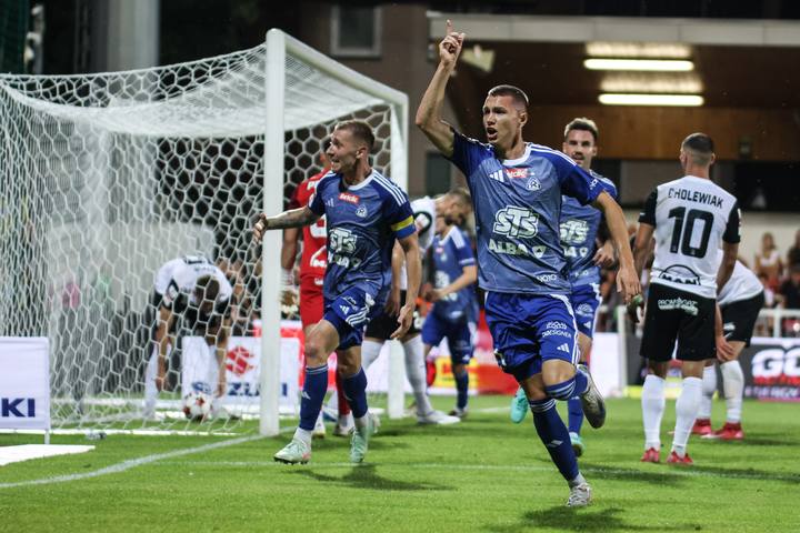 Football. Betclic 1 Liga. Puszcza Niepolomice - Ruch Chorzow. 21.07.2025