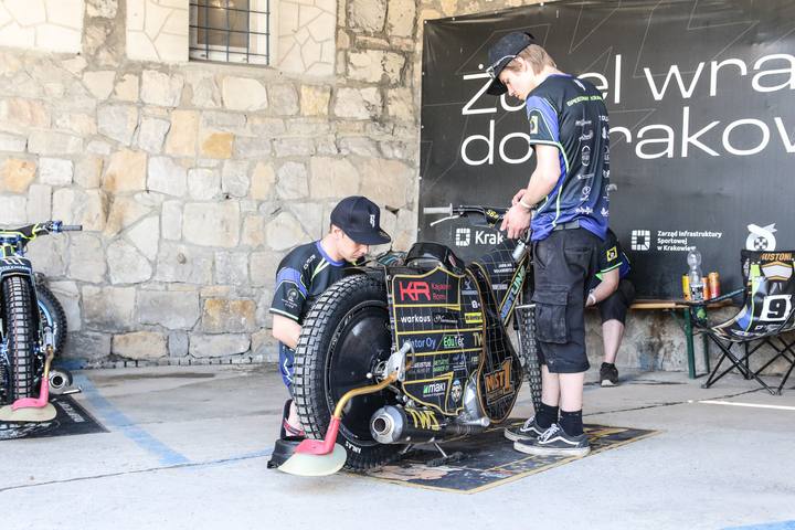 Speedway. Krajowa Liga Zuzlowa. Speedway Krakow - OK Kolejarz Opole. 20.04.2025