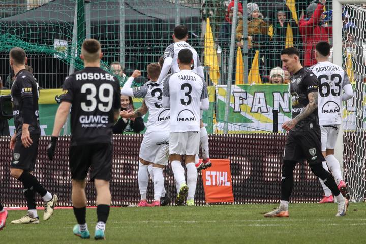 Football. PKO BP Ekstraklasa. Puszcza Niepolomice - Piast Gliwice. 16.03.2025