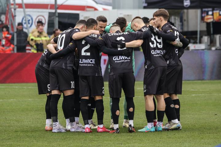 Football. PKO BP Ekstraklasa. Puszcza Niepolomice - Piast Gliwice. 16.03.2025