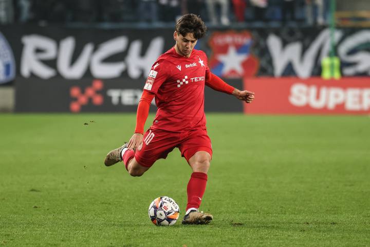 Football. Betclic 1. Liga. Wisla Krakow - LKS Lodz. 30.11.2024