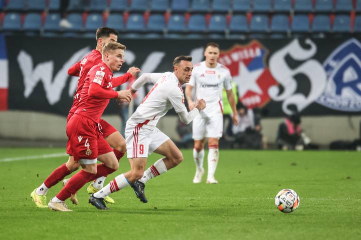 Football. Betclic 1. Liga. Wisla Krakow - LKS Lodz. 30.11.2024