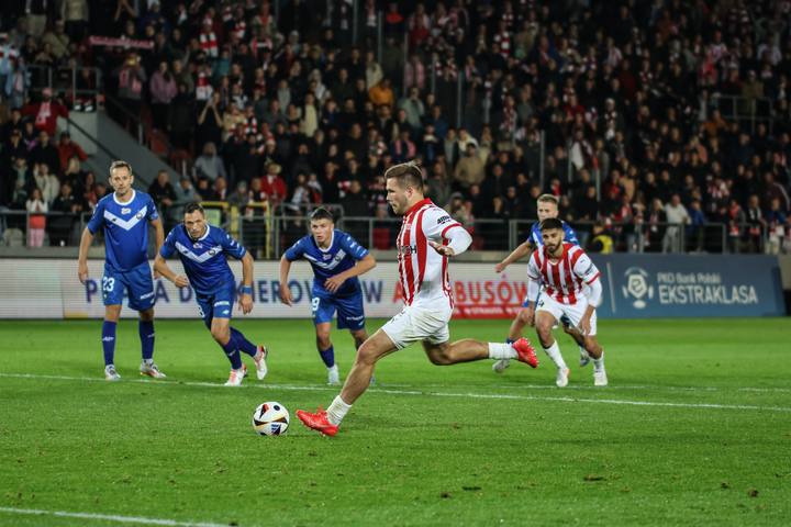 Football. PKO BP Ekstraklasa. Cracovia - Stal Mielec. 30.09.2024