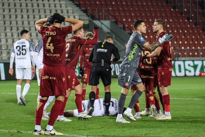 Football. PKO BP Ekstraklasa. Puszcza Niepolomice - Widzew Lodz. 25.11.2024