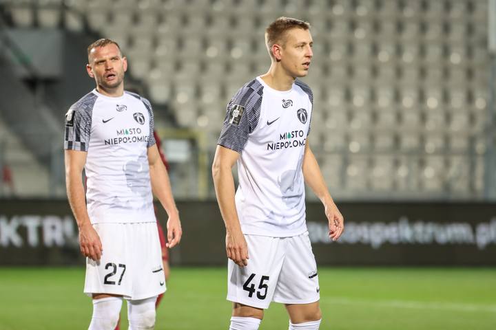 Football. PKO BP Ekstraklasa. Puszcza Niepolomice - Widzew Lodz. 25.11.2024