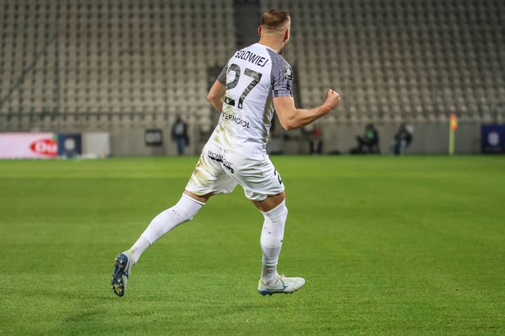 Football. PKO BP Ekstraklasa. Puszcza Niepolomice - Widzew Lodz. 25.11.2024