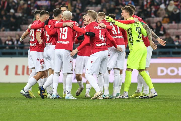 Football. Betclic 1. Liga. Wisla Krakow - LKS Lodz. 30.11.2024