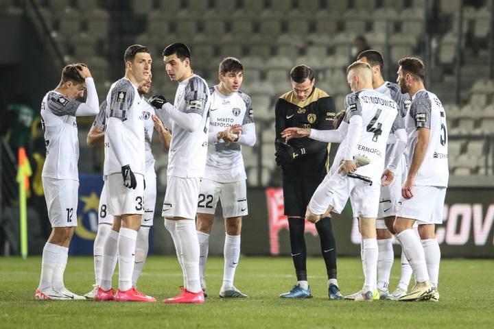 Football. PKO BP Ekstraklasa. Puszcza Niepolomice - Zaglebie Lubin. 10.02.2025