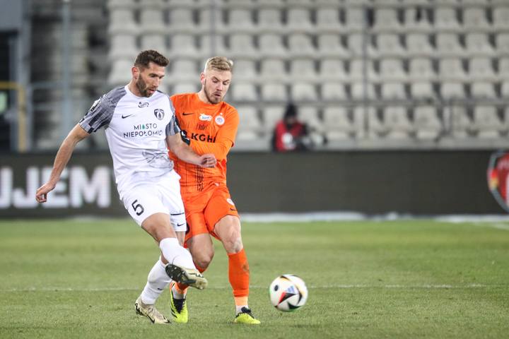 Football. PKO BP Ekstraklasa. Puszcza Niepolomice - Zaglebie Lubin. 10.02.2025