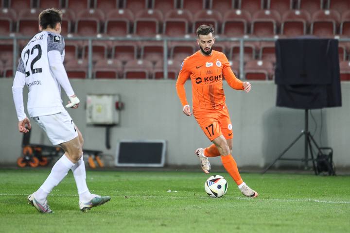 Football. PKO BP Ekstraklasa. Puszcza Niepolomice - Zaglebie Lubin. 10.02.2025