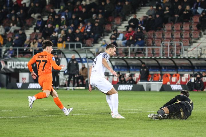 Football. PKO BP Ekstraklasa. Puszcza Niepolomice - Zaglebie Lubin. 10.02.2025