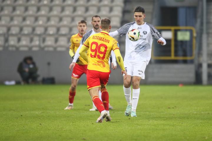 Football. PKO BP Ekstraklasa. Puszcza Niepolomice - Jagiellonia Bialystok. 08.12.2024