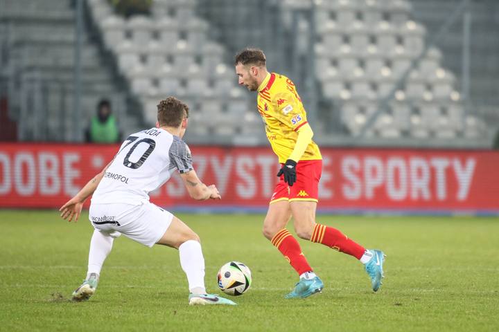 Football. PKO BP Ekstraklasa. Puszcza Niepolomice - Jagiellonia Bialystok. 08.12.2024