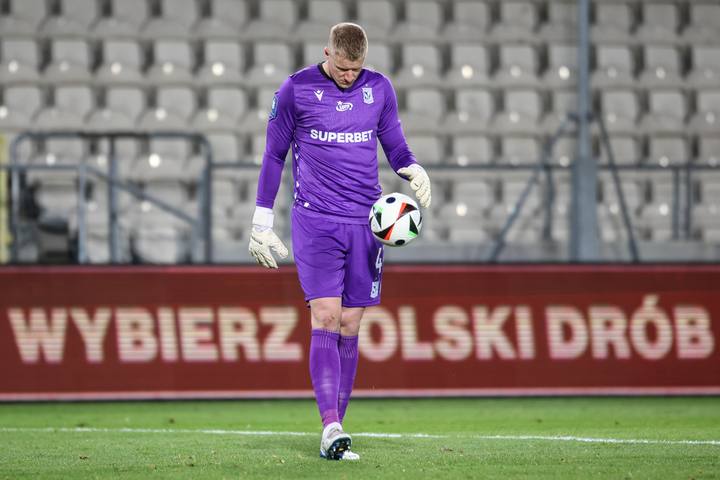 Football. PKO BP Ekstraklasa. Puszcza Niepolomice - Lech Poznan. 02.11.2024