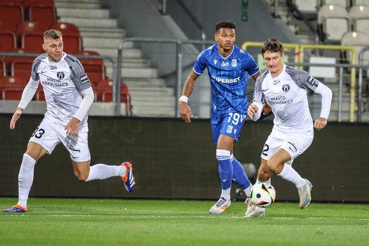 Football. PKO BP Ekstraklasa. Puszcza Niepolomice - Lech Poznan. 02.11.2024