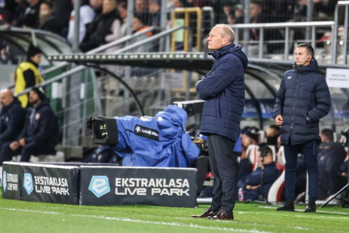 Football. PKO BP Ekstraklasa. Puszcza Niepolomice - Lech Poznan. 02.11.2024