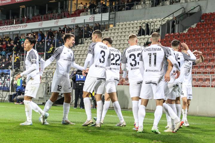 Football. PKO BP Ekstraklasa. Puszcza Niepolomice - Lech Poznan. 02.11.2024