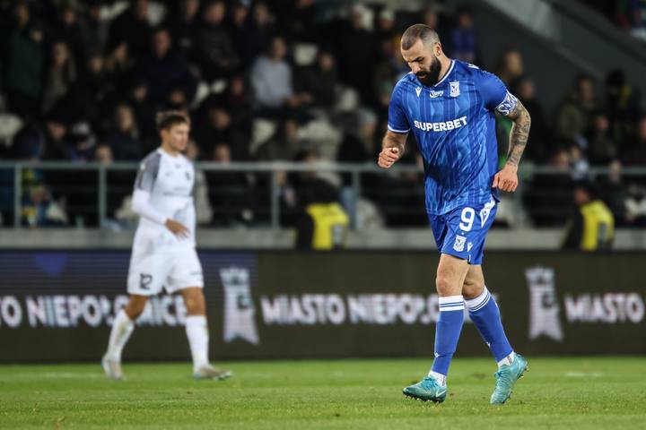 Football. PKO BP Ekstraklasa. Puszcza Niepolomice - Lech Poznan. 02.11.2024