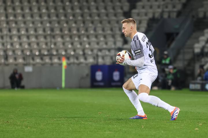 Football. PKO BP Ekstraklasa. Puszcza Niepolomice - Lech Poznan. 02.11.2024