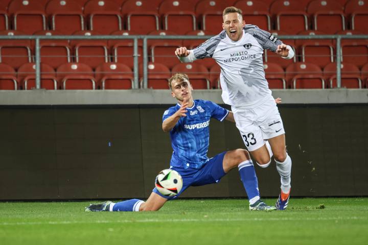 Football. PKO BP Ekstraklasa. Puszcza Niepolomice - Lech Poznan. 02.11.2024