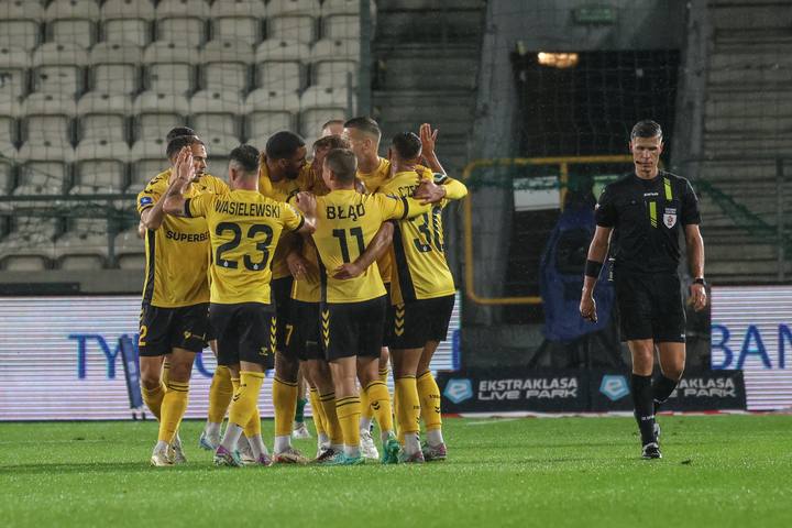 Football. PKO BP Ekstraklasa. Puszcza Niepolomice - GKS Katowice. 04.10.2024