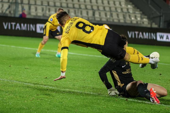 Football. PKO BP Ekstraklasa. Puszcza Niepolomice - GKS Katowice. 04.10.2024