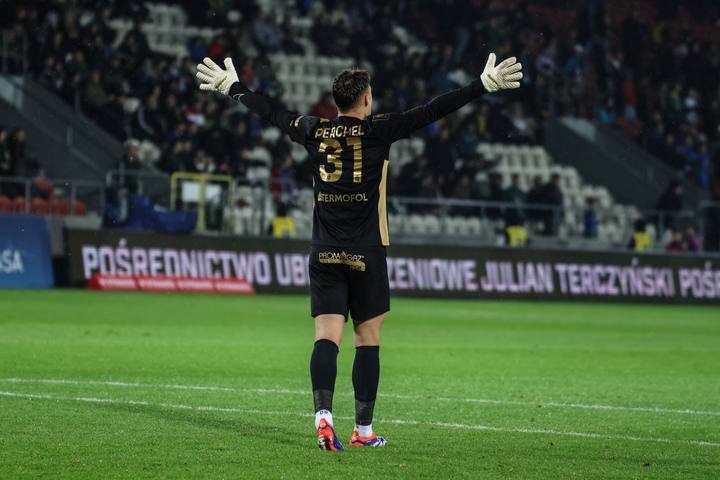 Football. PKO BP Ekstraklasa. Puszcza Niepolomice - GKS Katowice. 04.10.2024