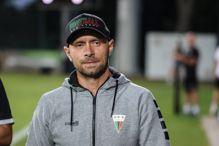 Pilka Nozna. Betclic 1 Liga. Puszcza Niepolomice - GKS Tychy. 21.08.2025